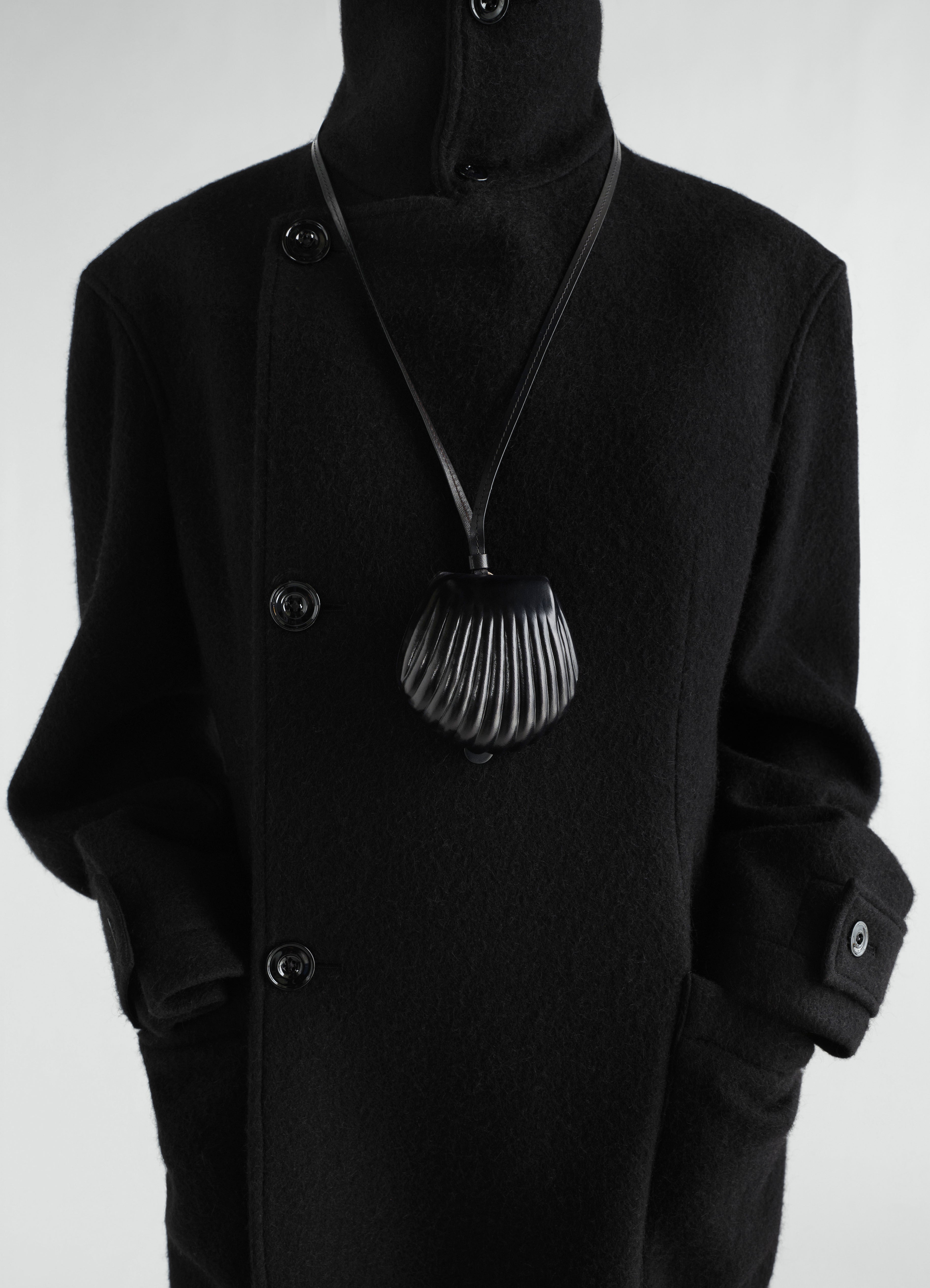 その他 LEMAIRE / Black Neck Pouch customized CARLOS SHELL COIN PURSE NECKLACE IN LEATHER - Black - Patina
