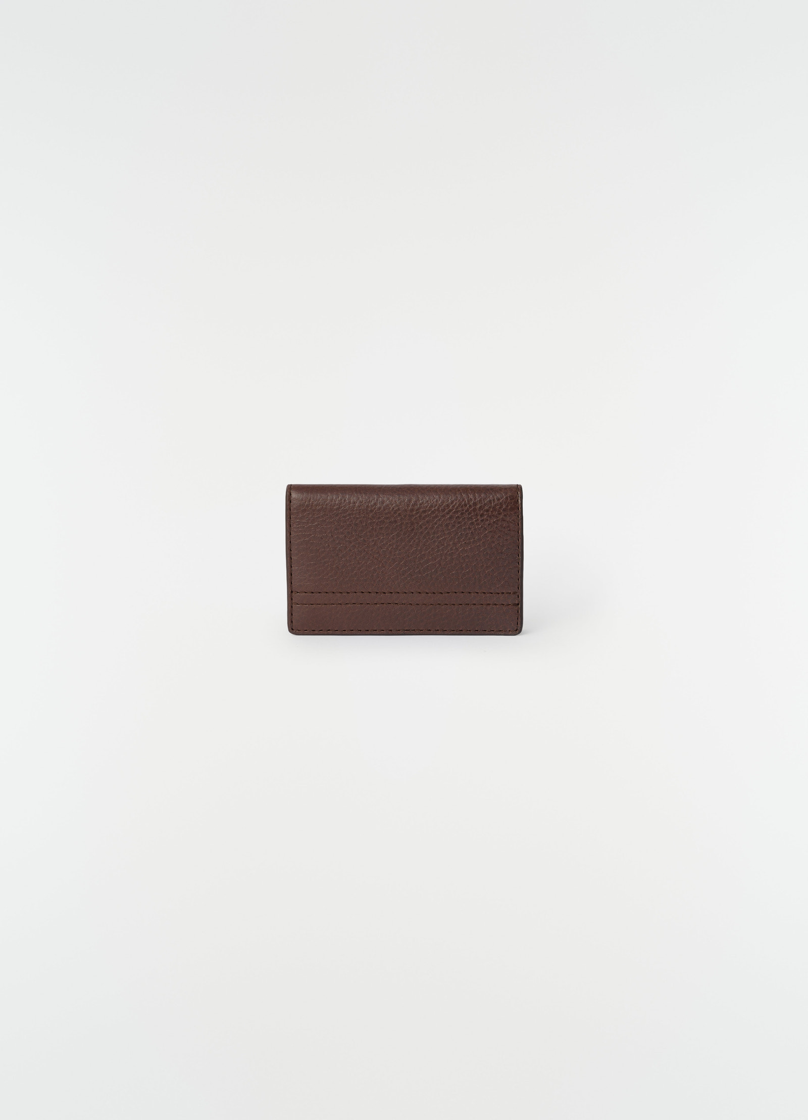 Mini-pochette gear en cuir, coloris marron, vue produit sur fond blanc, vue de face, poches visibles, texture visible
