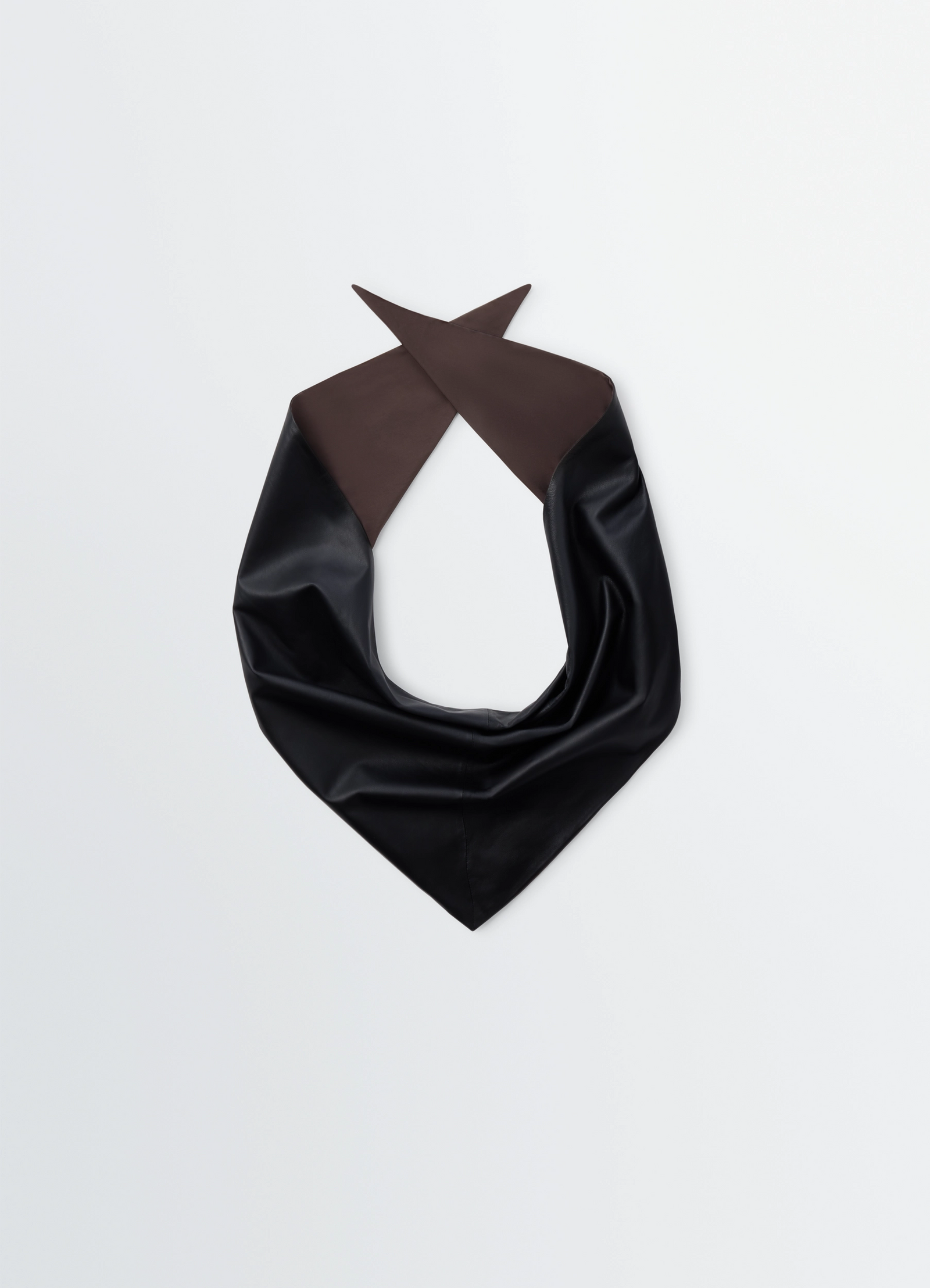 Large leather triangle scarf in nappa lamb leather, product shot, front view triangular glossy finish