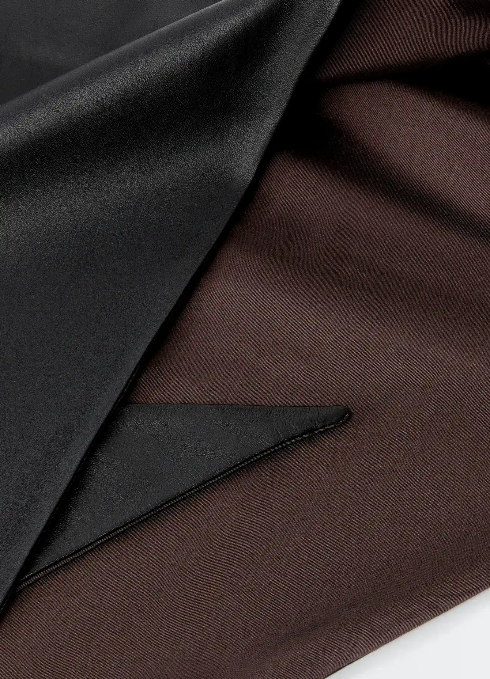 Large leather triangle scarf in nappa lamb leather, product shot, detail shot folded texture detail