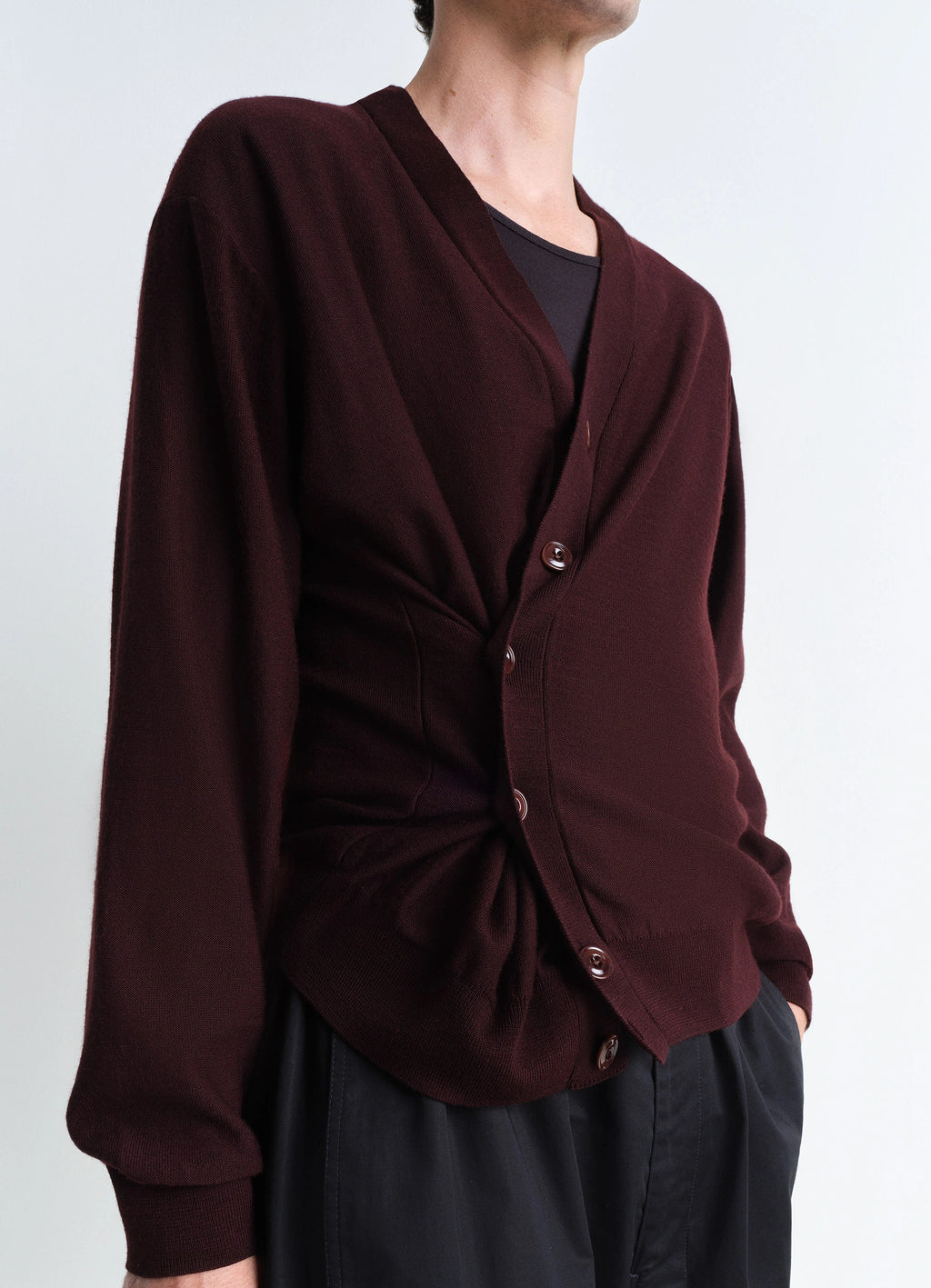 릴랙스드 트위스트 가디건