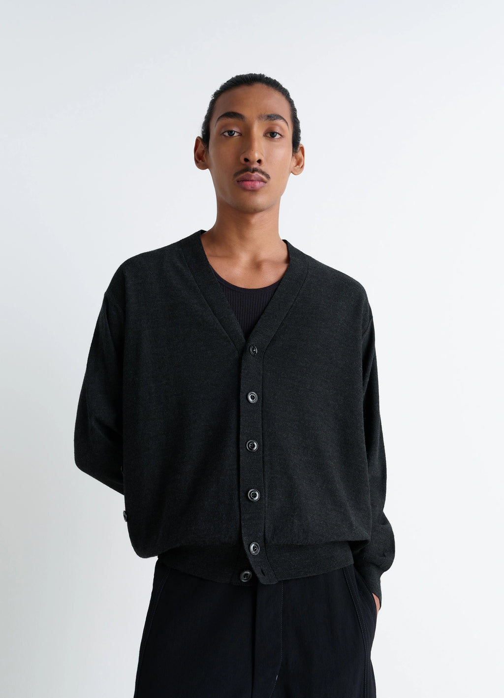 RELAXED TWISTED CARDIGAN - Anthracite - Merino Blend - Unisex RELAXED TWISTED CARDIGAN - Anthracite - Merino Blend - Unisex