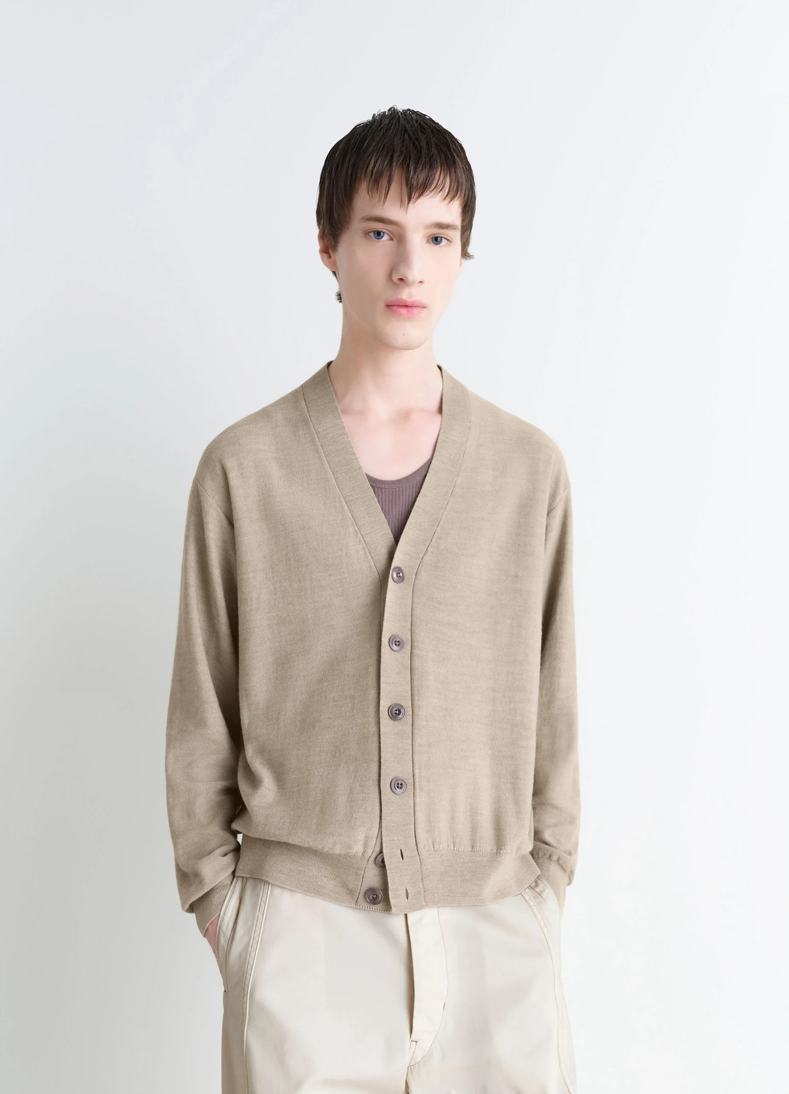 RELAXED TWISTED CARDIGAN IN MERINO BLEND - Light Taupe - Merino RELAXED TWISTED CARDIGAN IN MERINO BLEND - Light Taupe - Merino