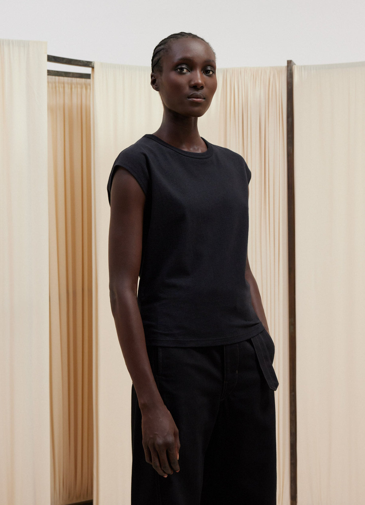 Lemaire Cap Sleeve T-Shirt in Black Cotton Linen Blend, model shot, Front view Relaxed fit with cap sleeves