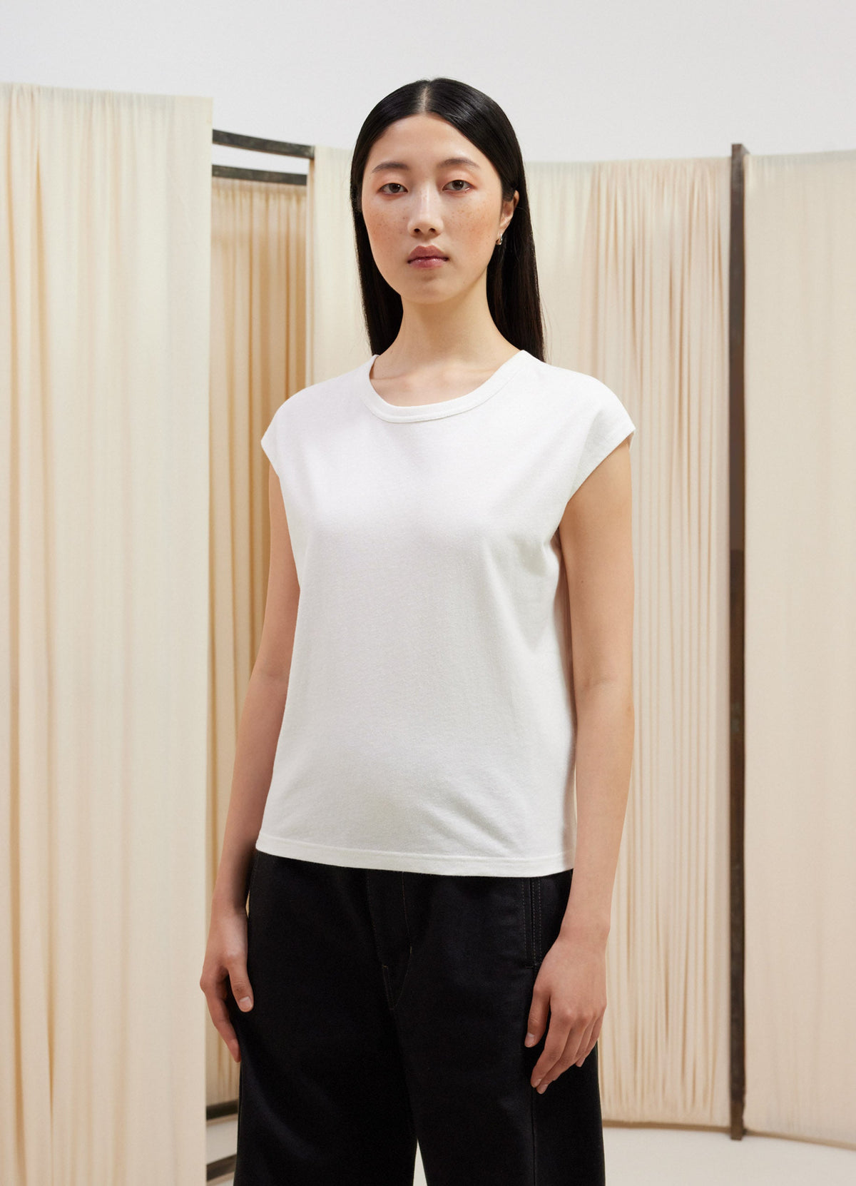 Lemaire Cap Sleeve T-Shirt in White Cotton Linen Blend, model shot, Front view Relaxed fit cap sleeves