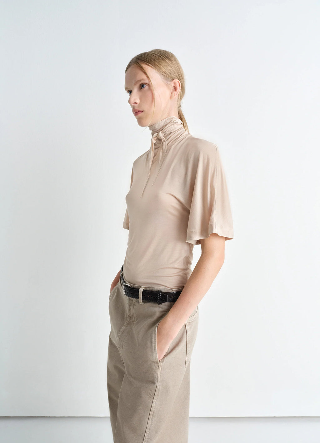 ショートスリーブ フーラード トップ