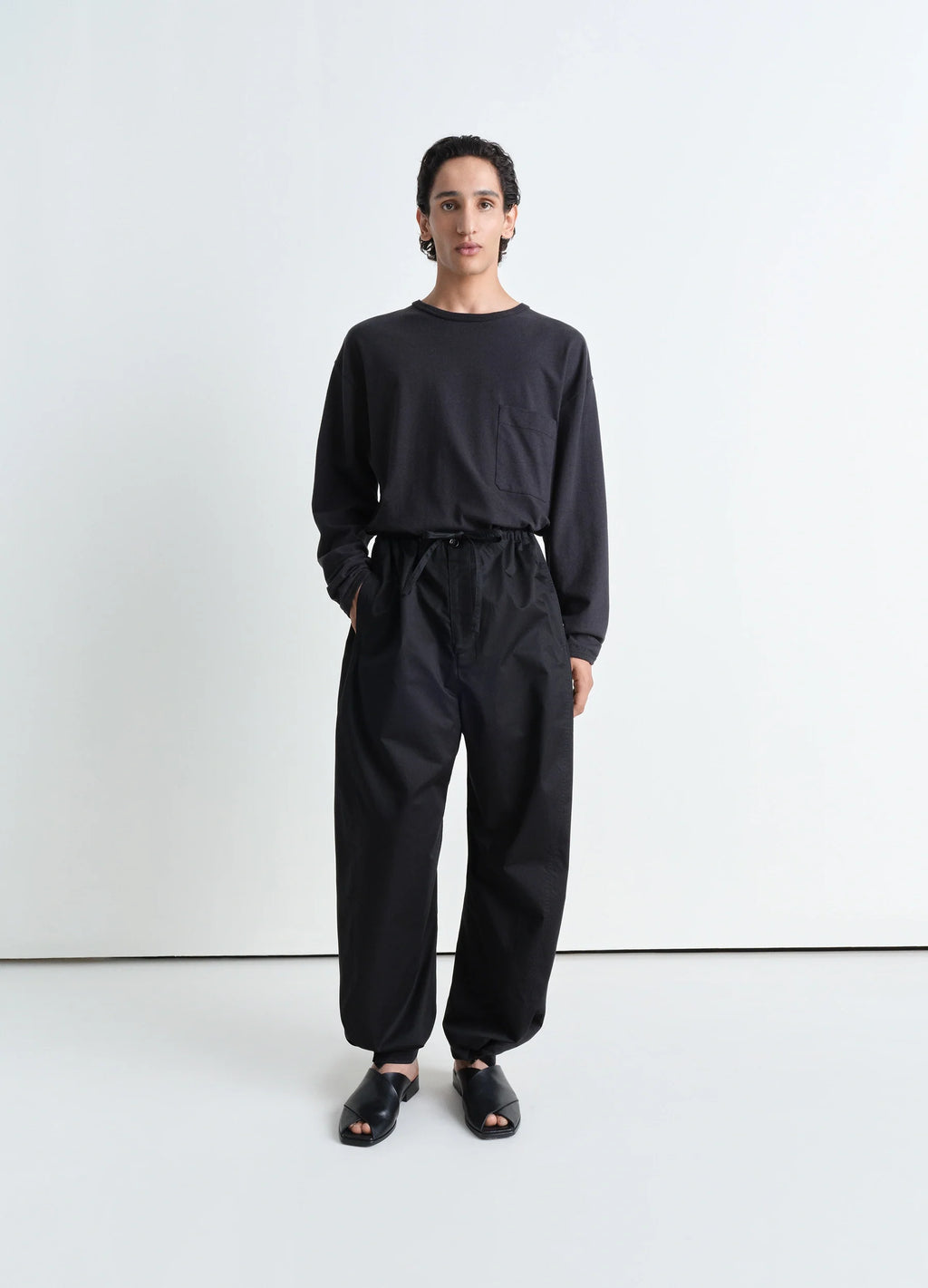 박시 롱슬리브 T셔츠