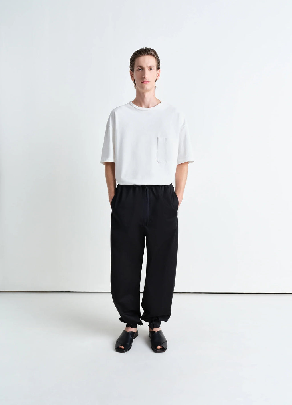 Lemaire Boxy Short Sleeve T-shirt in White Linen Cotton Jersey, model shot, full body view boxy fit, casual wear