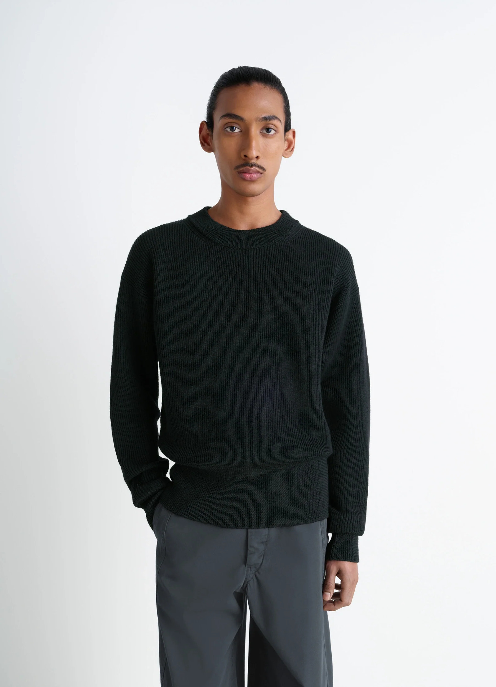 Boxy round neck sweater in ribbed virgin wool, model shot, front view boxy cut