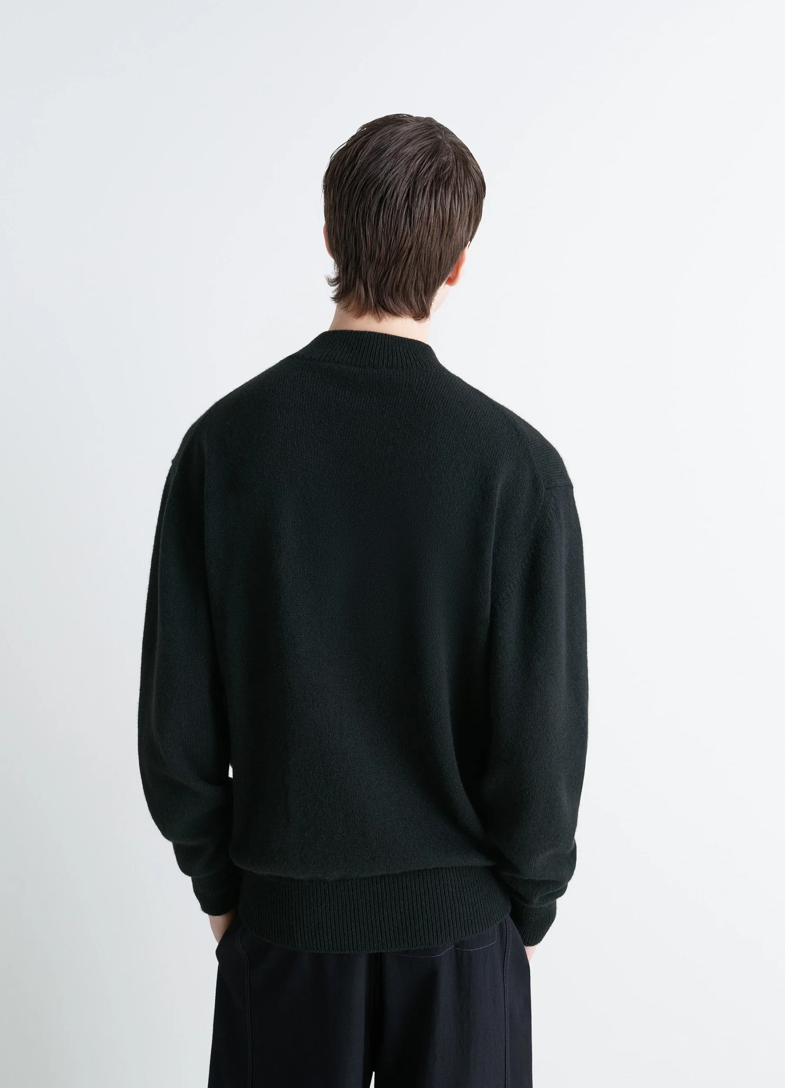 Mock neck sweater in alpaca yak wool, model shot, back view ribbed neckline