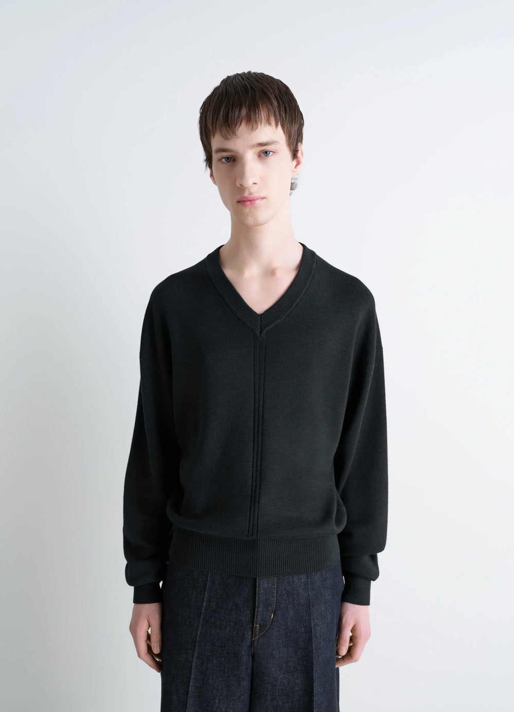 Lemaire V Neck Sweater in Blended Merino Wool in Black, model shot, Front view Relaxed fit