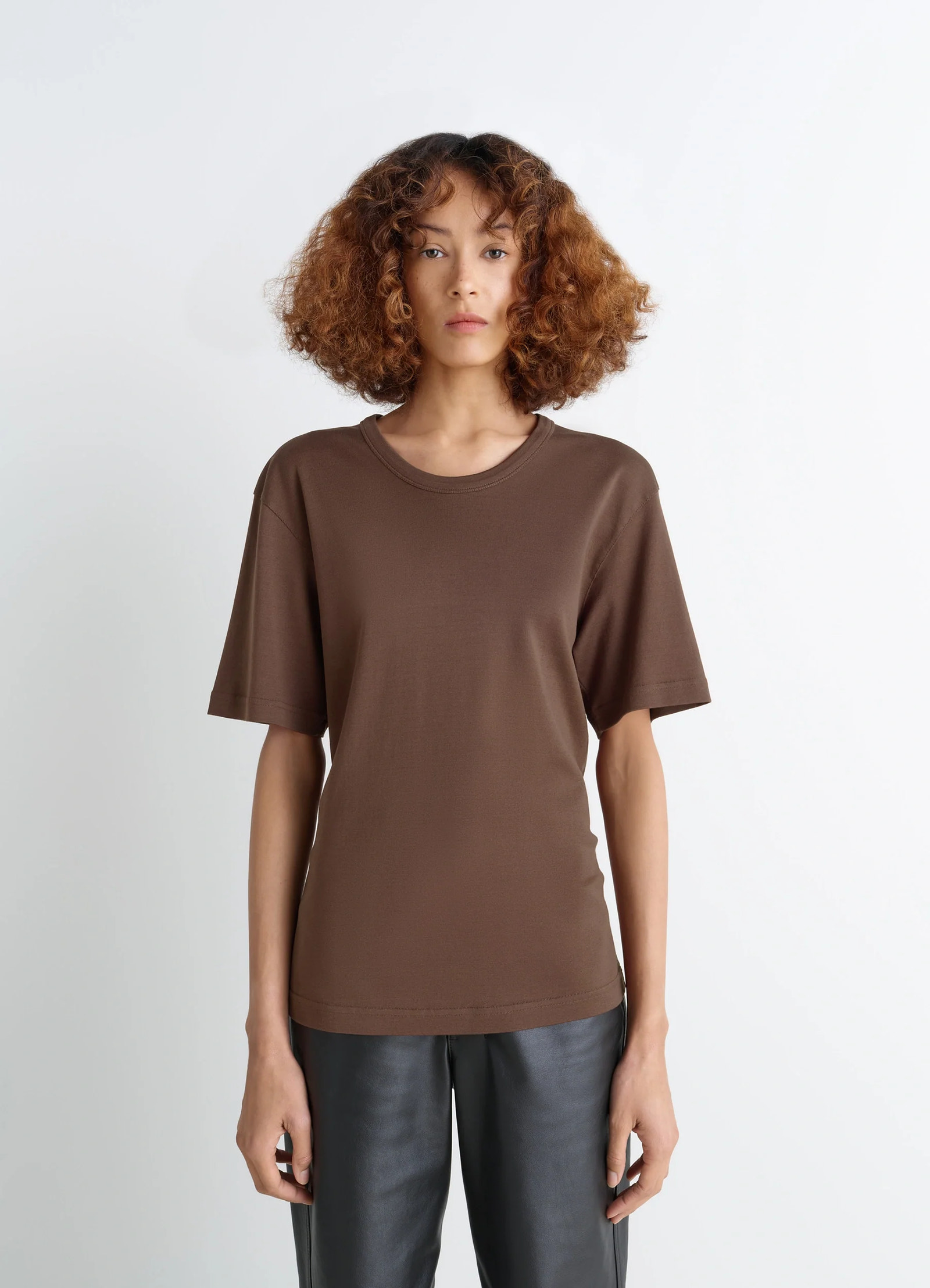 Lemaire rib t-shirt in brown cotton jersey, model shot, front view fitted cut