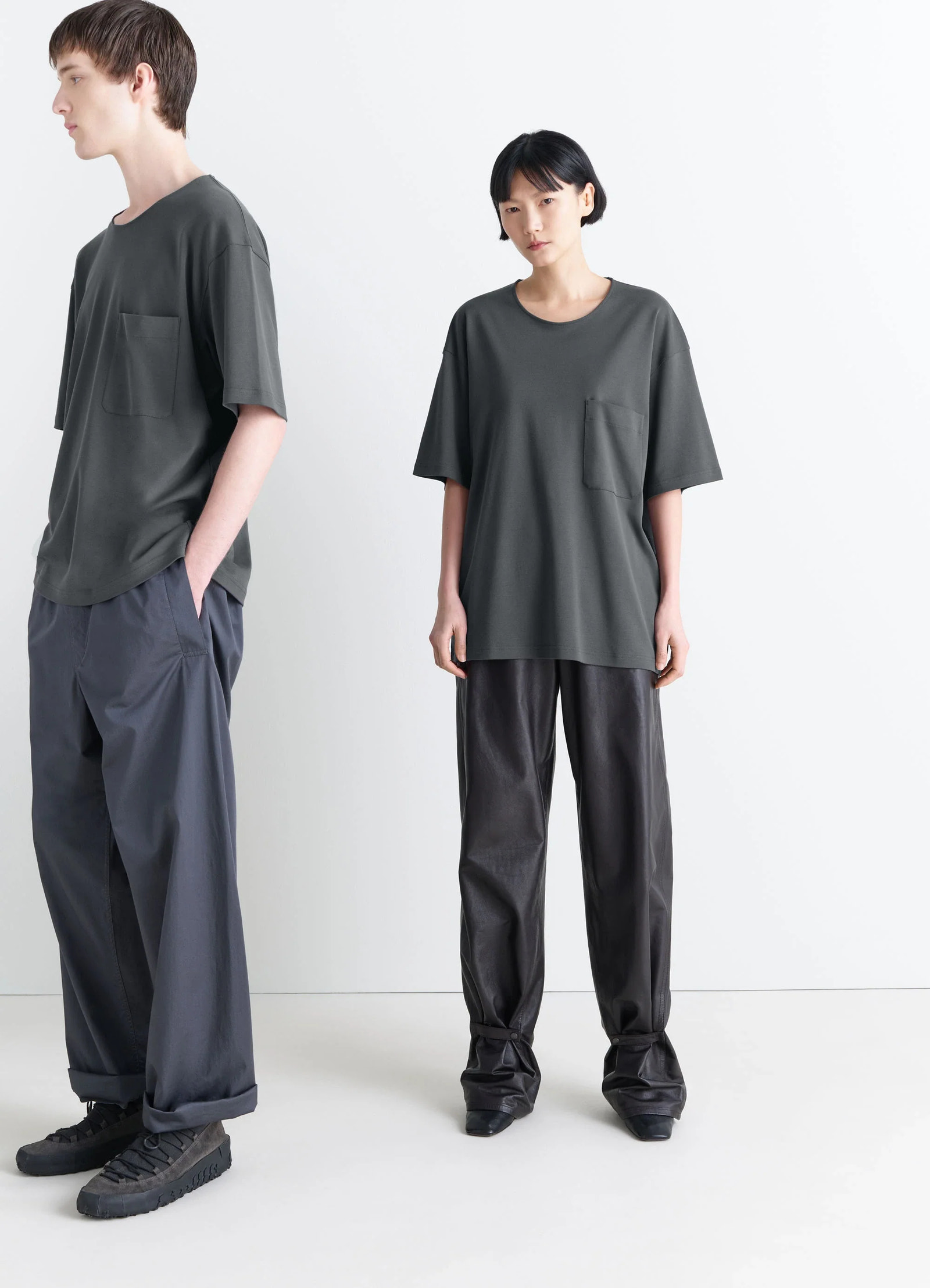 Lemaire casual short-sleeved t-shir in cotton and silk-blend interlock jer, model shot, front and side view relaxed fit