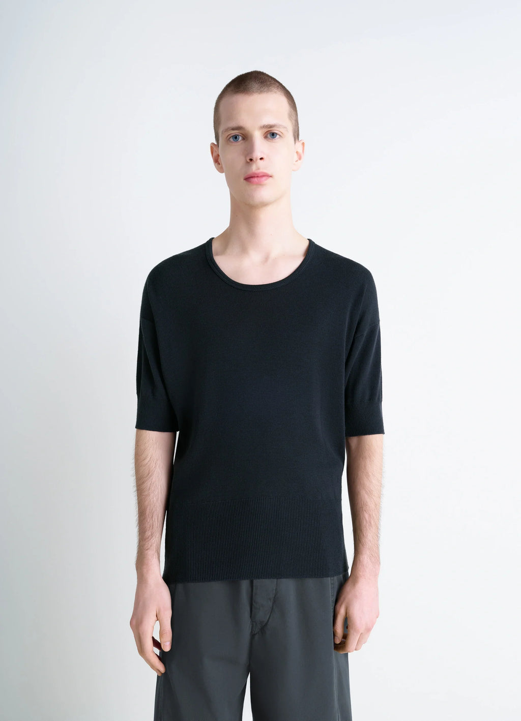 Lemaire Short Sleeves Top in Black Ribbed Merino Wool, model shot, front view fitted cut