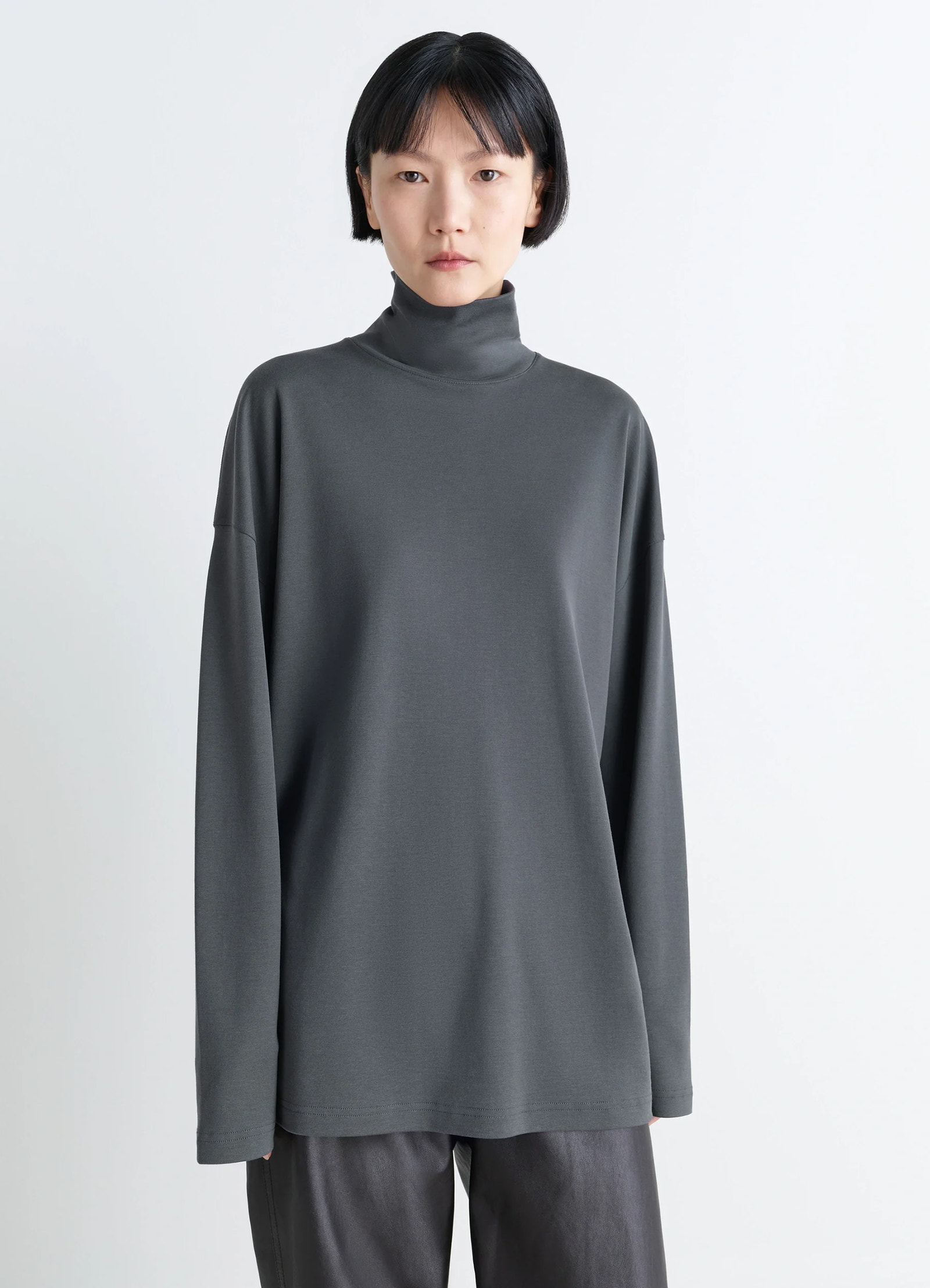 Lemaire relaxed mock neck t-shirt in dark gray cotton silk-blend, model shot, close-up frontal view relaxed fit long sleeves