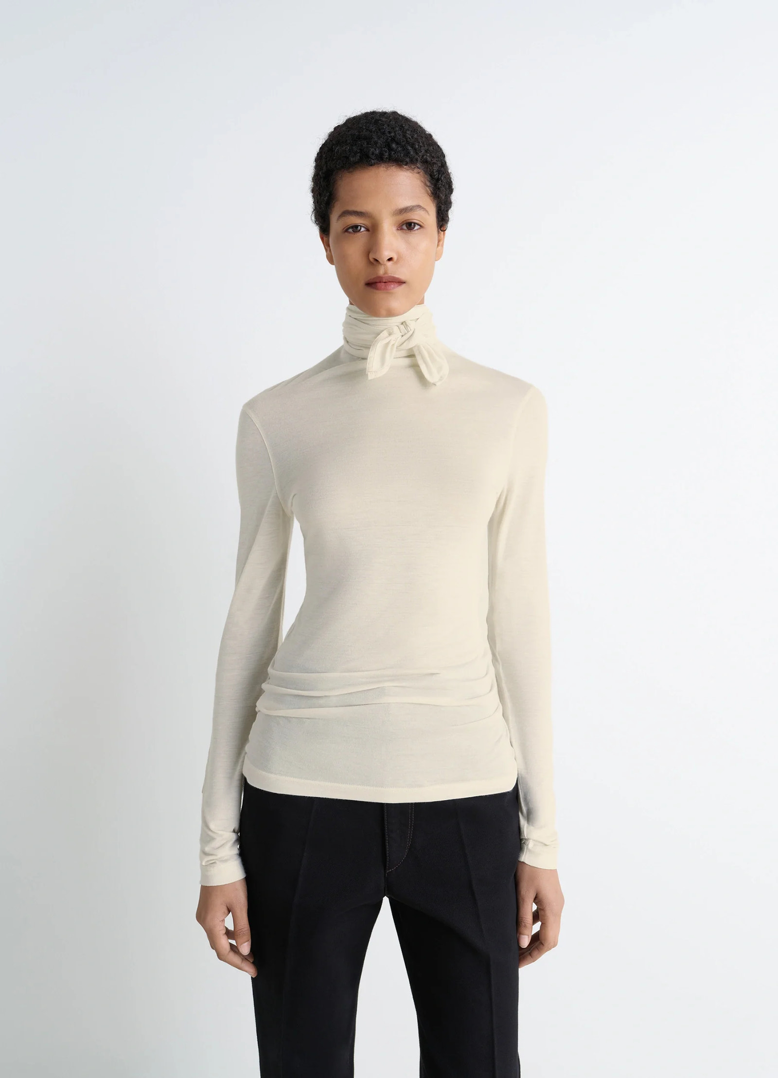 Foulard top with patchs in lightweight viscose and silk, model shot, front view fitted cut with scarf detail