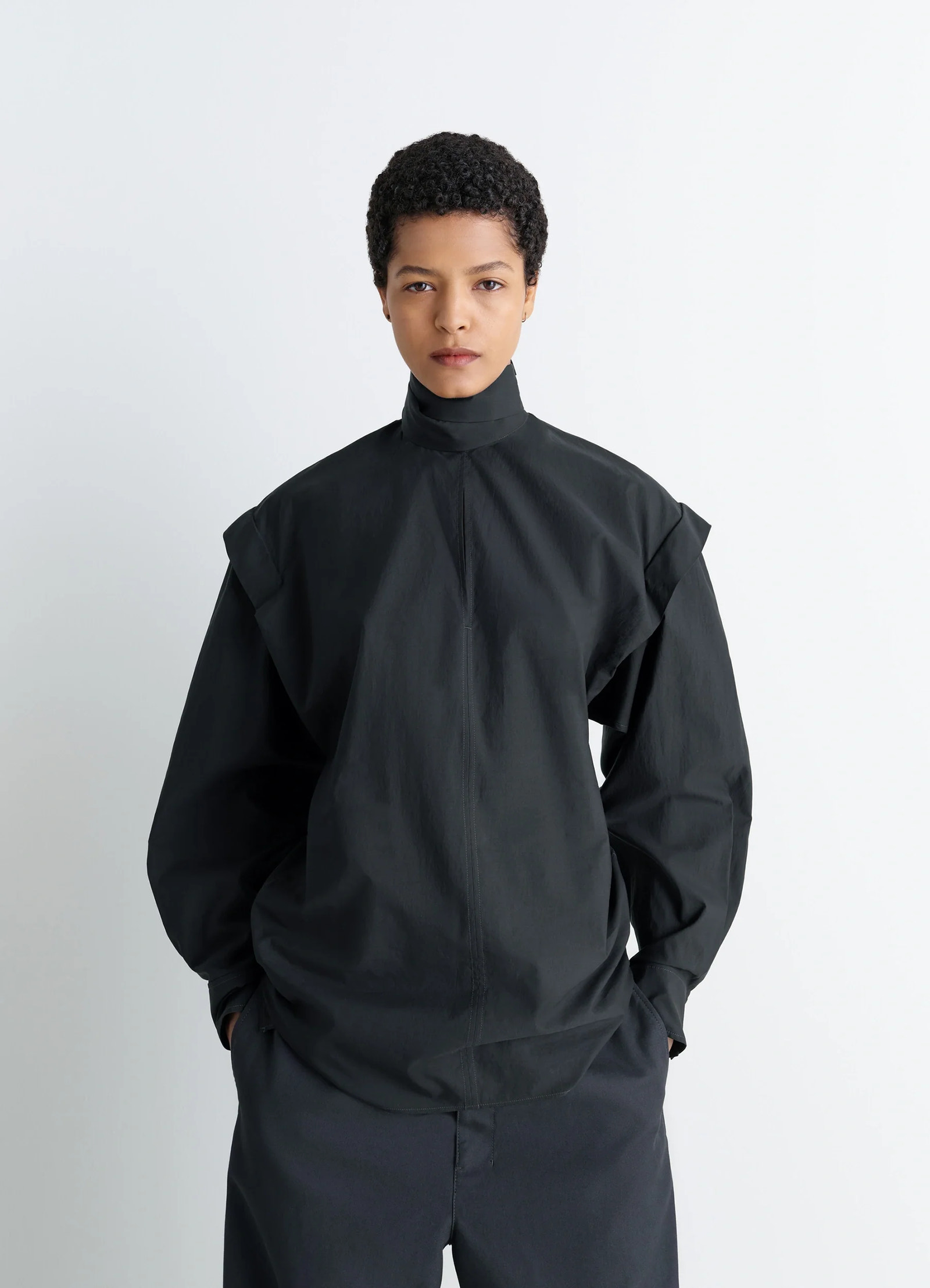 Ascot blouse in washed cotton-silk blend, model shot, front view loose fit, long sleeves