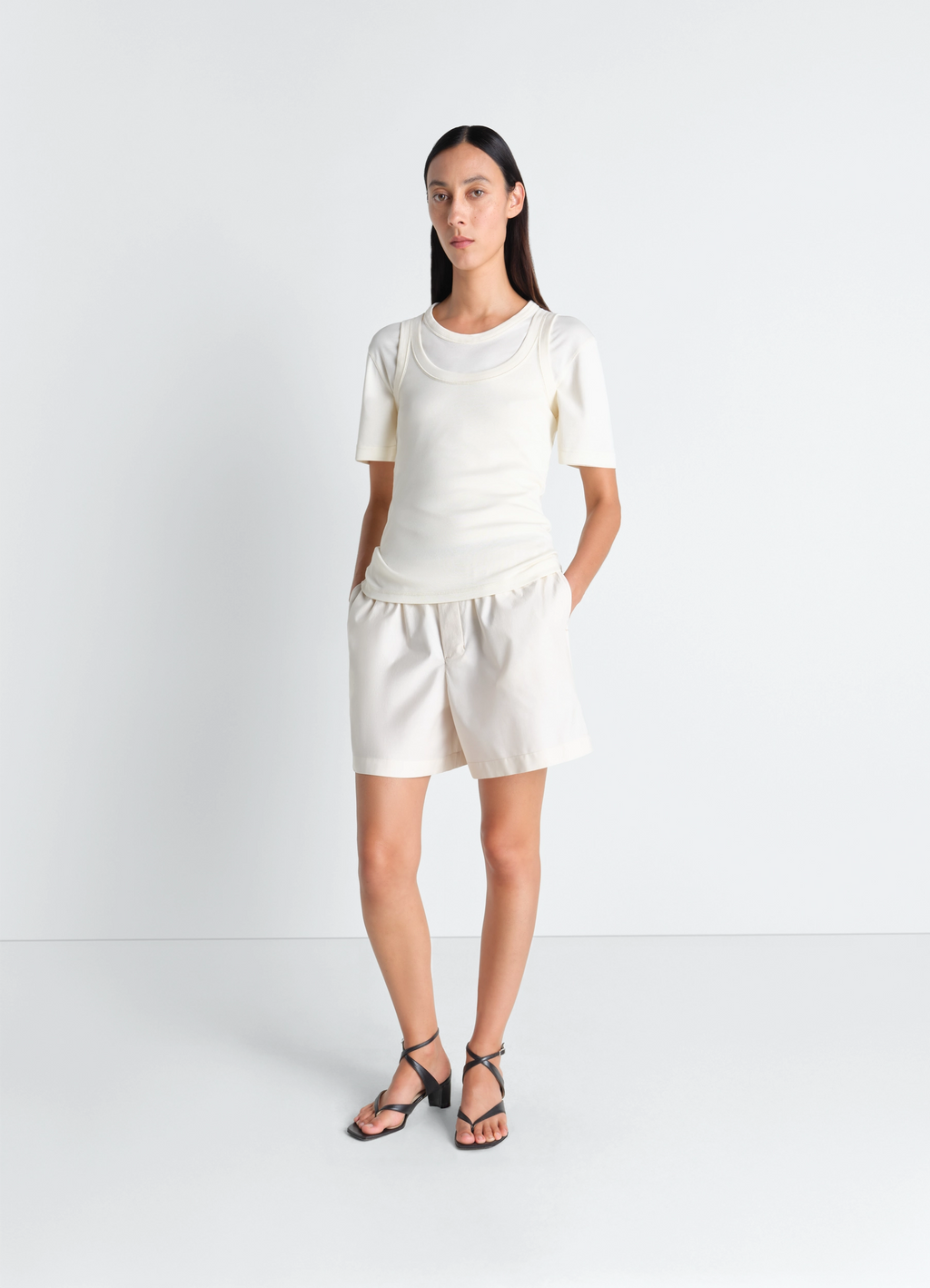 저지 소재의 골지 탱크탑