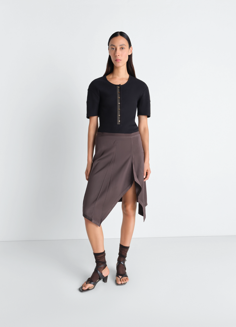 Fitted Henley in Jersey in Cotton Linen Rib Jersey, model shot, three-quarter view button fastening feature