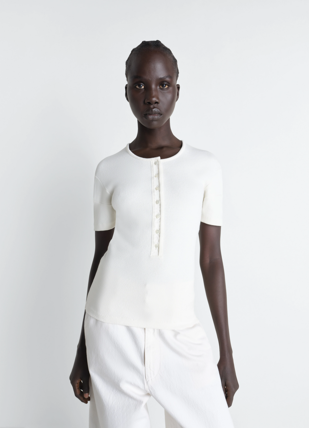 Fitted Henley in Jersey in Cotton Linen Rib Jersey, model shot, front view body-contouring, dropped shoulder
