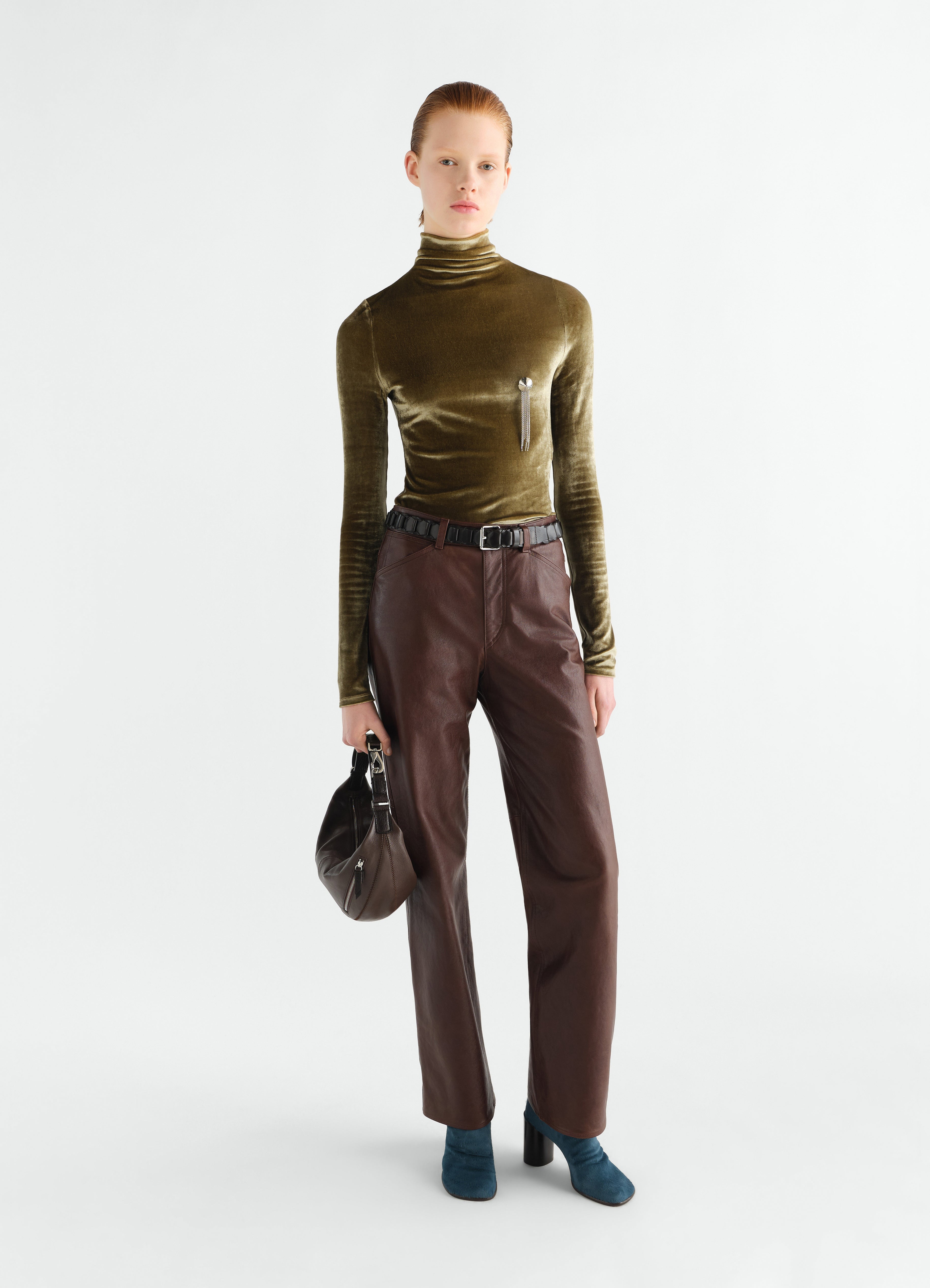 FITTED STAND-COLLAR TOP IN VELVET JERSEY - Brass - Velvet jersey