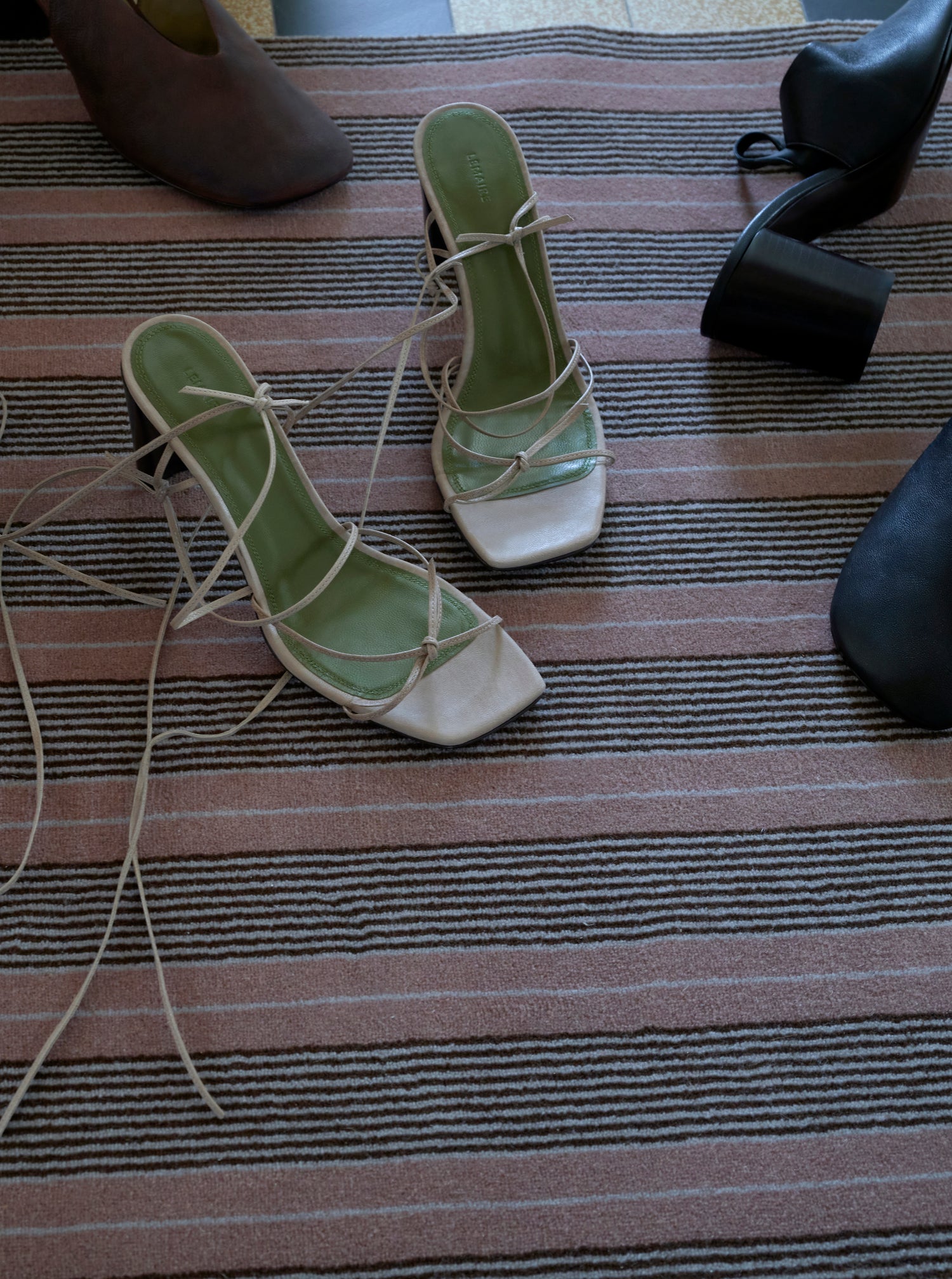 SHOES