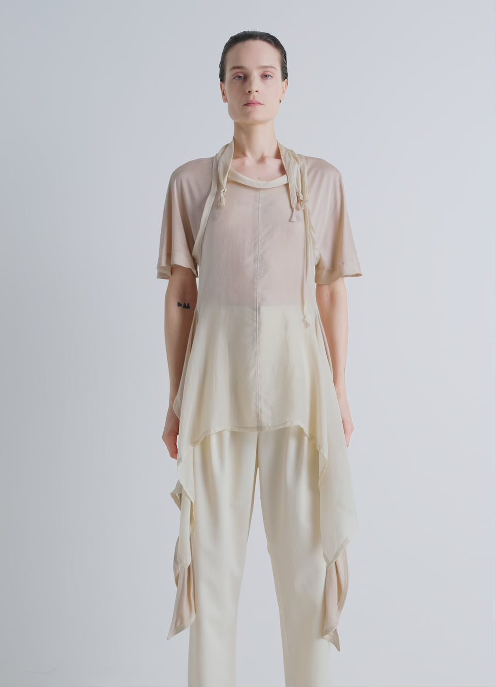 MIXED FABRIC KNOTTED TOP