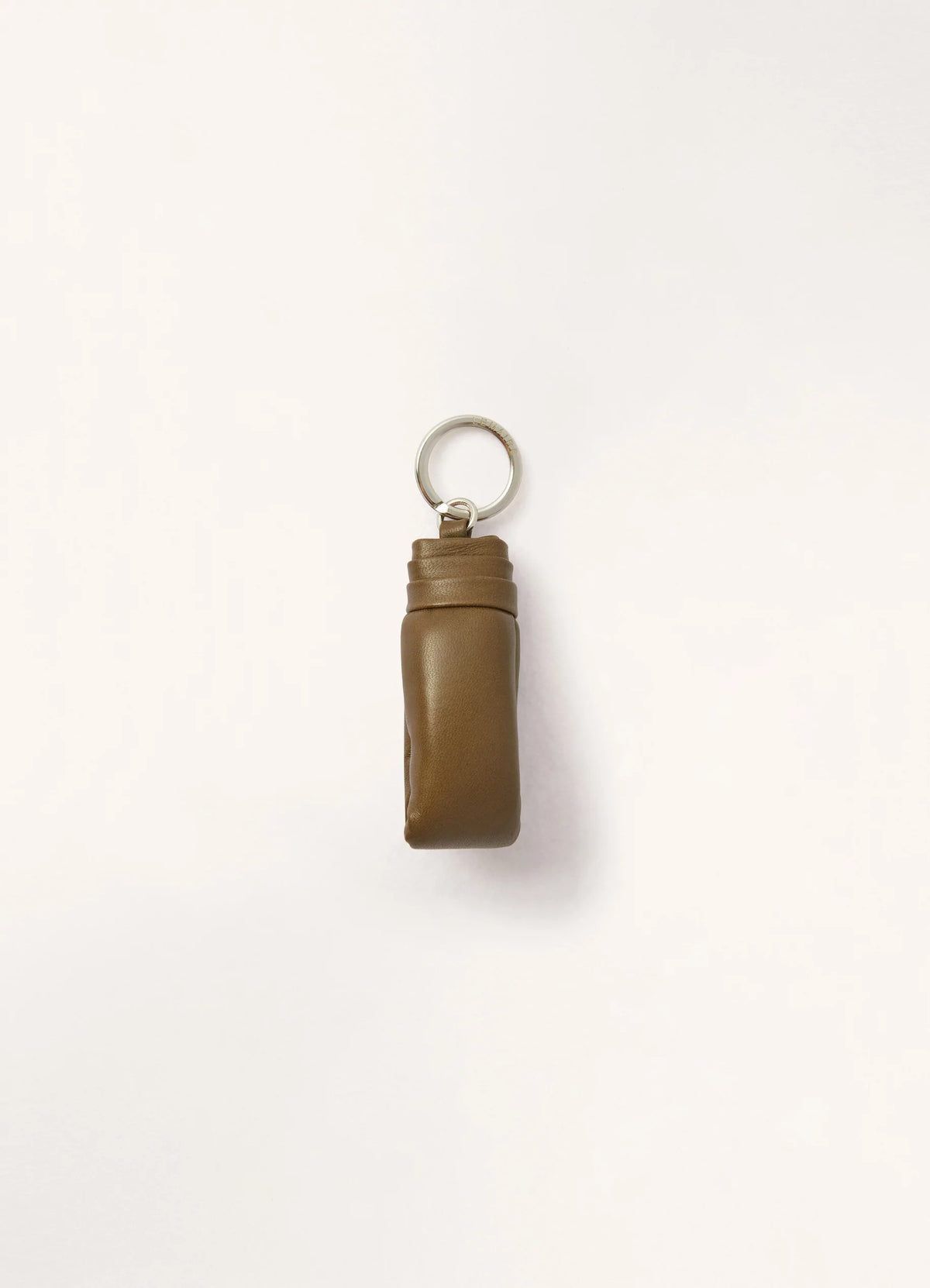 LEMAIRE レザーキーホルダー 詰め物入りキーホルダー - Dark Olive - ソフトナッパレザー - ユニ